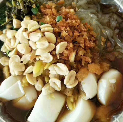 探访三亚崖州有洁酸粉（猪肠馍）店