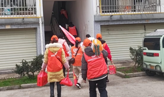 逆势扩张150㎡，用“大店思维”让张亮麻辣烫在县域称王