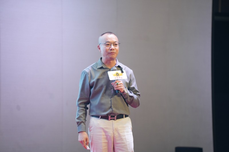 大国餐饮,智领未来!中成伟业“蝶变”论坛暨行业风向标峰会圆满落幕!